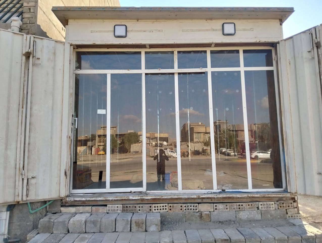 السلام عليكم كرفان للبيع ***********
