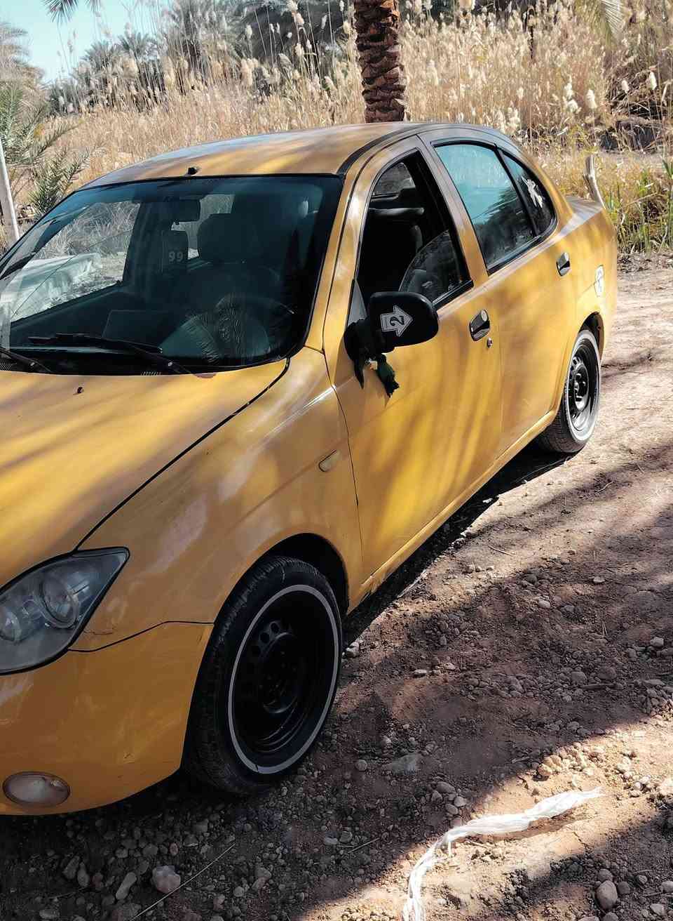 سلام عليكم سياره طيبه رقم بغداد مشروع وطني سنويه بل2028تسقط موديل 2015مكفوله محرك وكير سياره خير من الله تايرات سدر كله جديد سعره 37وبيهى مجال مكان كربلاء حسينيه رقم ***********
