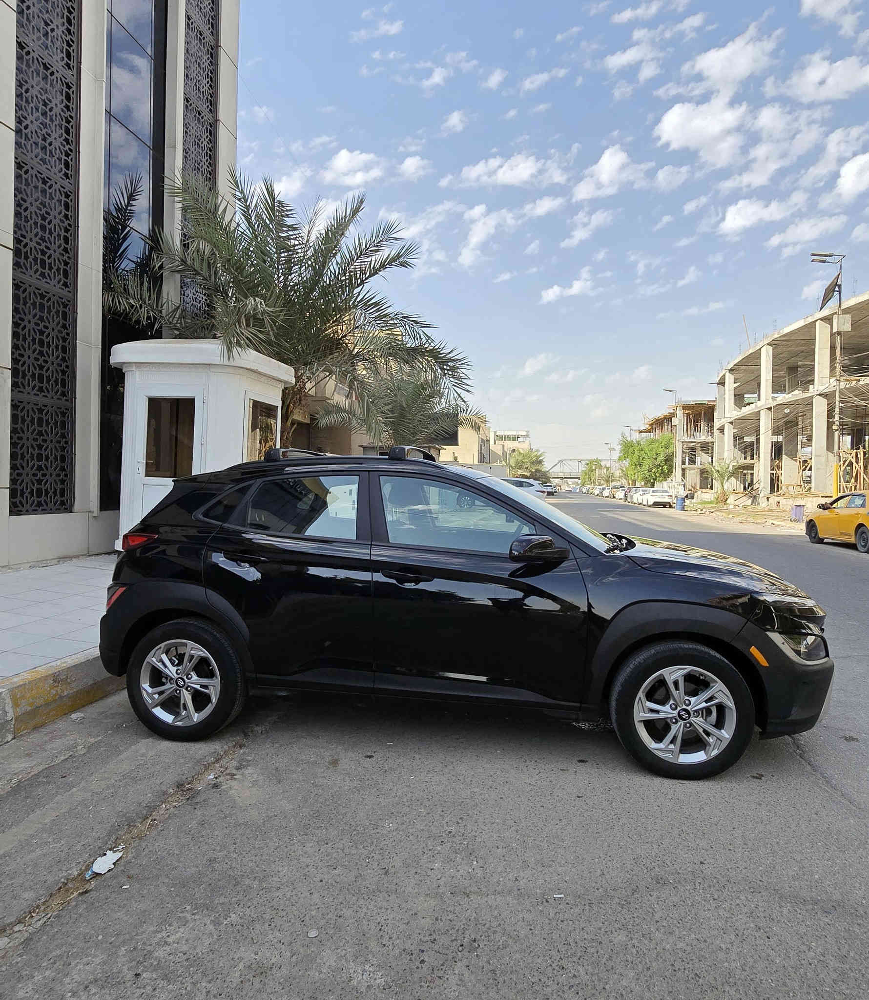 السلام عليكم 
هونداي كونا 2023
بدون ايرباك بدون تبديل
ليبل واحد 
رقم اربيل الدولي تحويل او وكالة   
 المواصفات
تحديد مسار 
نظام sport
سياقه ذاتيه 
‏‎بصمه تشغيل وابواب
‏‎تشغيل عن بعد
 ‏‎كاميرا 
شاشة ابل كار واندرويد اوتو
‏‎مانع انزلاق 
‏‎اشاير بالمري
‏‎ محرك 2000 دوش المرغوب
‏‎رادارات 
‏‎منافذ شحن و طاقة 
‏‎زر طوارئ 
‏‎نظام مساعد نزول منحدرات 
‏‎لايتات امامية لد نهاري 
تبريد بلادي ثلج
كروس سرعة
تحكم ستيرن فول
كشن السائق كهرباء
ماشية 27 فقط
حادثها طرف البنيد بدون اي دواخل
قطعتين صبغ امريكي
صور الحادث بالمنشور
السعر 158  مجال بسيط جدا

 للاستفسار واتساب او اتصال ☎️ ***********
بغداد - الوزيرية
