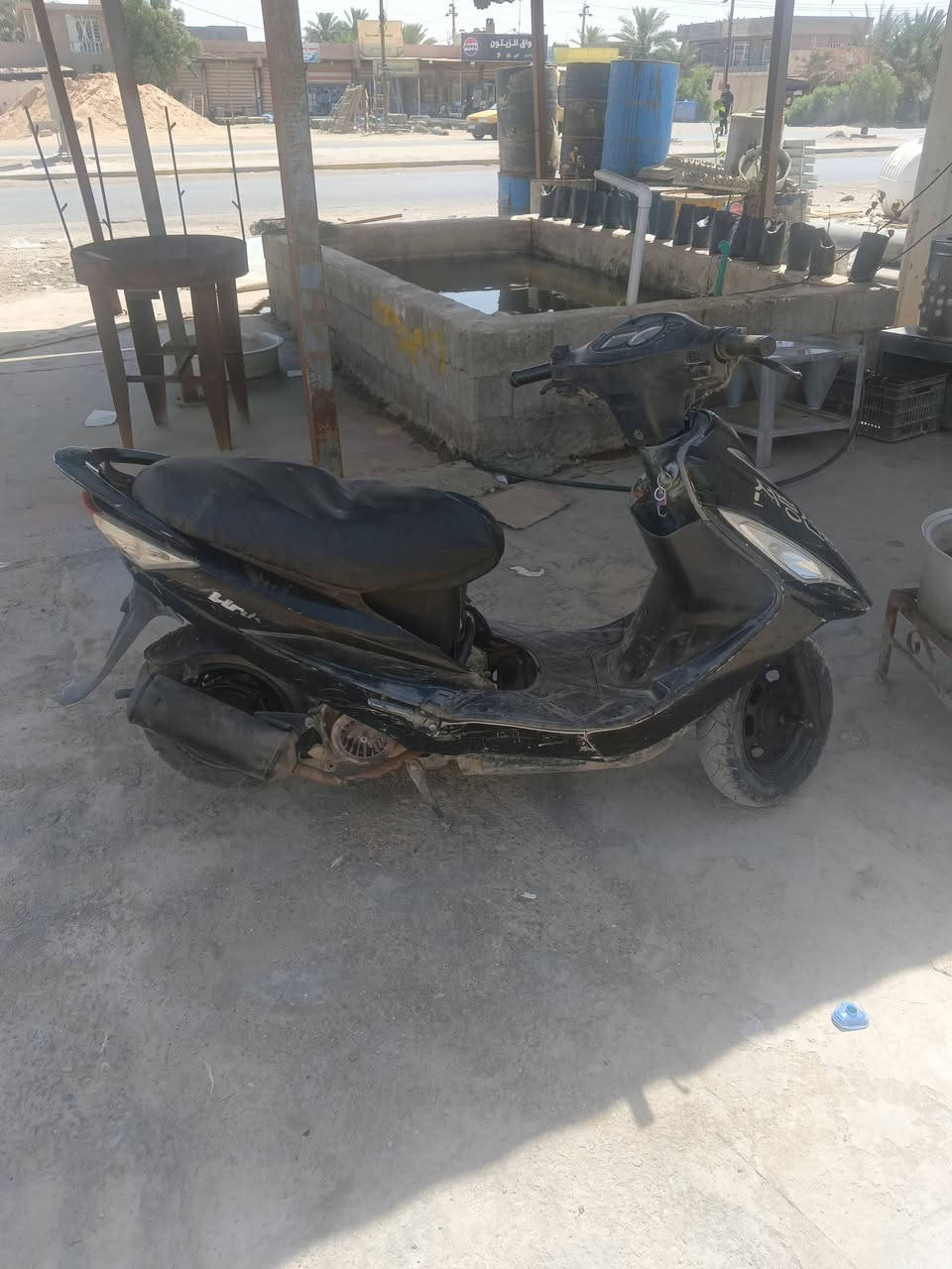 دراجة مايكو ياباني 
محركها نظيف 
رايدها ب250 الف 
مكاني بغداد المدائن 
***********
