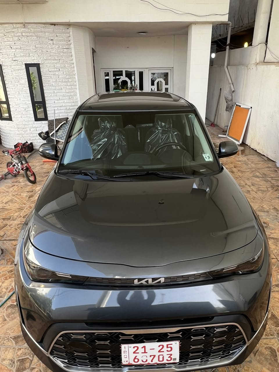 سلام عليكم
كيا صول ٢٠٢٣
رقم كاتي تترقم شمالي 
سياره واحد على واحد فول
موصفات GT lien
ضرر موضح بصوره 
فقط بونيد صبغ بدون اي دواخل شرط
صبغ فقط بونيد حادث بصوار موجود
سياره سلايت 
شحن لسلكي 
صالصنه وسط
دواخل مطعم احمر
ردار امامي جانبي كامره خلفي 
خط مسار 
شاشه جبير 
سياره فول حتى تشغيل عن بعد 
كشنات جلد 
سعر جوا سوك 
148 ورقه بي مجال هم ماكو هيجي سعر بهذا موصفات 
مكانه كركوك 
***********
