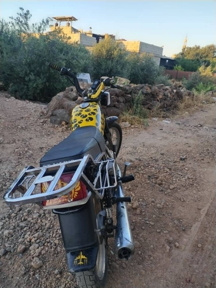 للبيع🚨🏍️
2016 جنزير صدر
فاضيه
لتواصل ابو عمر 0956635573 
التواجد درعا الصنمين جانب المحكمة العقارية 💯👍 
أهلا وسهلا بالجميع 😍 
عالواقع أحلا أن شاء الله


**إذا كنت صاحب هذا الإعلان وتريد حذفه لأي سبب، رجاءا أرسل رسالة إلى الدعم الفني**
