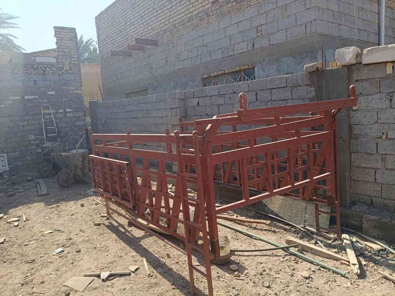 السلام عليكم من رخصه مدير الكروب المحترم عندي محجر فحل 4000اريد ابيعه أو مراوس بمحجر نثيه 2700 رقم الهاتف *********** أو مراسله الصفحه
