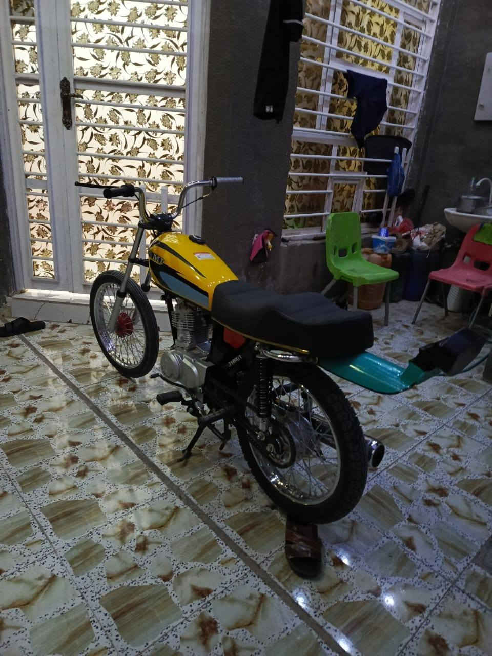 للبيع مكلف بنشر
المكان واسط صويرة
دراجة 1/1 معمرة جديد ربع ماذب عليه
***********
