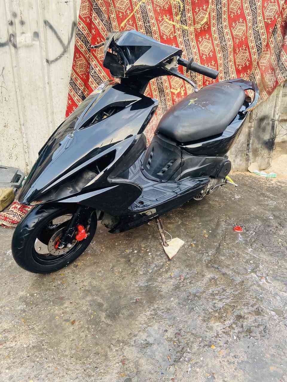 ‏سلام عليكم دراجة ماكس مضلع دراجة نظيفة شغالة هند سلف مكينة ناعمة صالون سري رياضي السعر 450 وبيها مجال مكان بغداد البياع الشهداء رقم ***********￼
