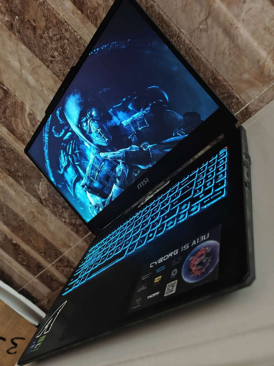 🚀 للبيع: MSI Cyborg 15 A13U (بحالة ممتازة - نظيف جداً 100%)
لاب توب قيمنق ومونتاج بأداء مميز وتصميم عصري وخفيف 🔥

​💻 المواصفات:

​المعالج: Intel® Core™ i5-13420H (الجيل 13)

​كارت الشاشة: NVIDIA® GeForce RTX™ 3050 (6GB) 🎮

​الرام: 16GB DDR5 5200MHz ⚡

​الهارد: 512GB NVMe SSD (Micron) 🚀

​الشاشة: 15.6" FHD (144Hz)

​✨ حالة الجهاز:

الجهاز مستخدم نظيف جداً بنسبة 100% وبحالة ممتازة، ويأتي مع الكارتون والشاحن الأصلي (بەکارهاتووی زۆر خاوێن و بێ کێشە، ١٠٠٪ پاکە لەگەڵ کارتۆن و شەحن کەرەوەی ئەسڵی).

​📞 للتواصل (واتساب أو ماسنجر):

👉 ***********

​📍 العنوان: كركوك - بنجا علي (کەرکوک - پەنجا عەلی)

🏢 شركة خوبيب للابتوبات - Khubaib Laptops
