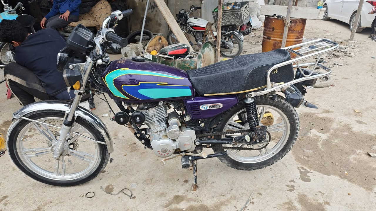 دراجة سيفان للبيع
دراجة 5كير محرك كهربائيات كله شغال بس سلف صجمات معوز دراجة اوراق اصولي مكمركة سعر دراجة 600وبيها مجال للناس طيبه تواصل واتساب ***********فقط واتساب لو تراسلني عل صفحه مازنجر
