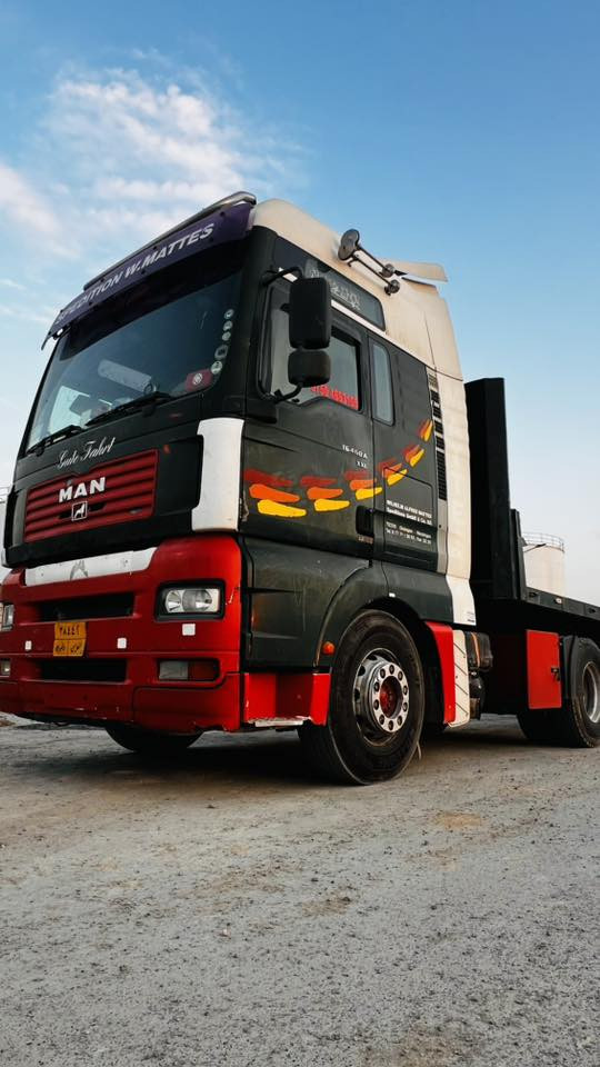 سلام عليكم
مان للبيع موديل2002TGA

محركه 460خير من الله 

كير فيتيس دهن 

تانكي كاز 780لتر 

صندوك عده 

صوبه /تدفئه /تبريد /مسجل دمام كلها شغاله 

تخم تاير راس وعربانه كله موديل25

دواخل نضاف مثل بل صور 

عربانه ساف بنز تخم لافطر ولا عواج عربانه سصحه خشب تخم نشره وبك لايت 

سياره صرفت عليها هواي جاهزه كبل للشغل سنويه نافذه لل22 راعيها موجود وكاله وتحويل بسم كردي صاحبنه 

مامتواجد عل فيس فقط رقم 

هـ ***********ابراهيم
