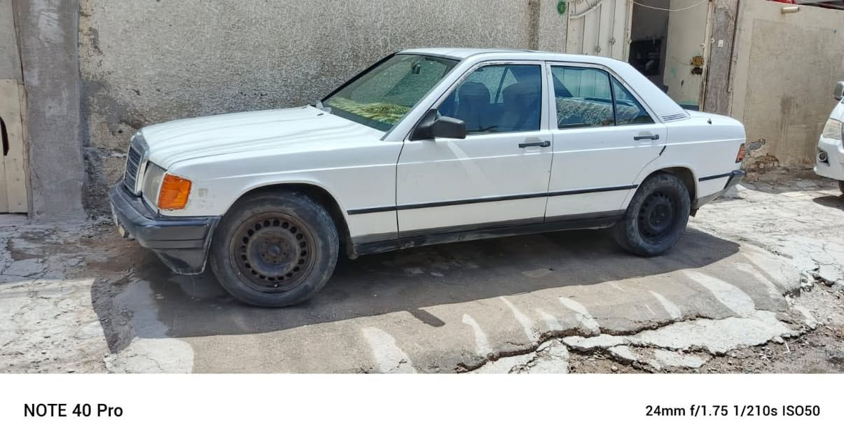 سلام عليكم مارسدس 190 البيع موديل 87 مكينة خير من اللة رقم نكليزي جديد بسمي تحويل مباشر السعر 38 و بيهة مجال مكاني بغداد مدينة صدر مكلف بنشر اي ستفسار على رقم ***********
