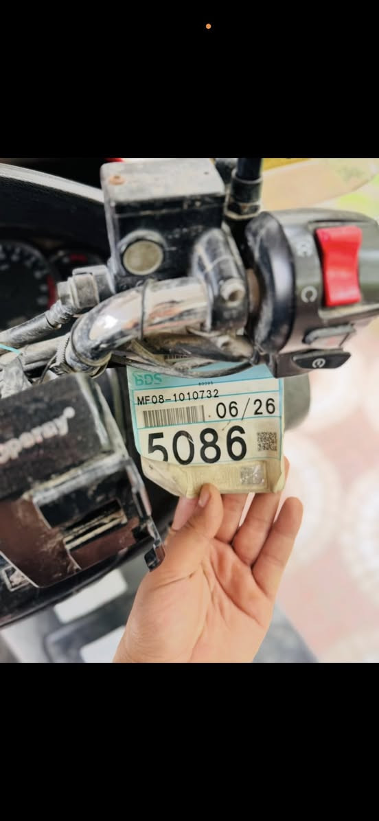 سلام عليكم 09دراجه للبيع دراجه نضيفه كلج جديد وقايش دهن كله امزويل كلش نضيفه كير شغال
كفر مكفول ممفتوح شرط مكينه كفاله يدات تدفئة جنطة اصليه حجم كبير مسجل شغال كلشي بيها شغل جديد كامله الدراجه مكاني الديوانية مركز ***********متواجد واتساب
