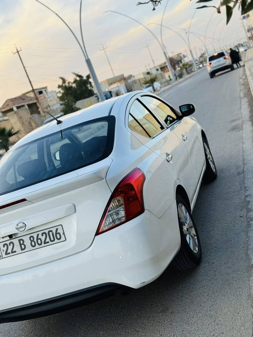 على بركة لله 
نيسان سني 2023
بيها بابين مبدل بلادي جهت الصدر وجاملغ خلفي صبغ 
شاشة وكامره
سبايدر 
جام 4 كهرباء 
تبريد قطعتين 
تحكمات ستيرن 
اشاير بالمري 
وباقي المواصفات المعروفة 
مكان السيارة الرمادي 
السعر 105 وبيها مجال 
***********
