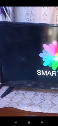 شاشة ٣٢ • خدش بسيط