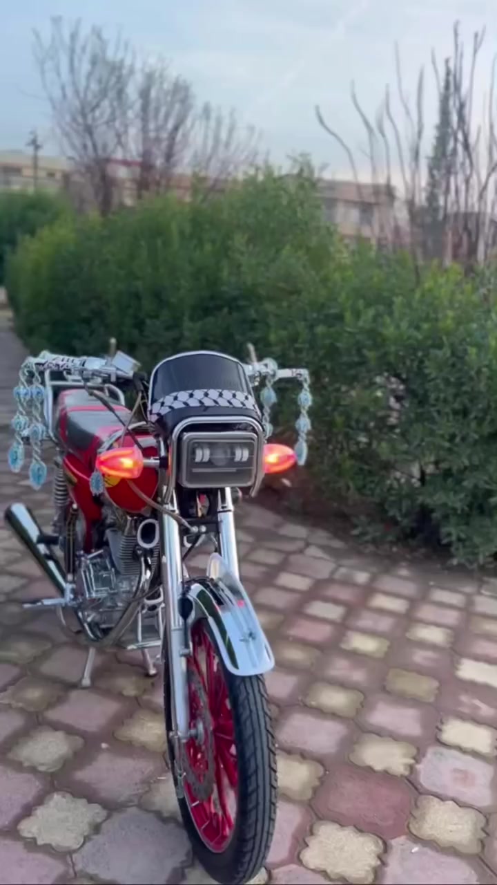 السلام عليكم
بارت عيتاني سوري 200موديل 25

دبل سيرفو (دسك)

مكينه كبس شرط 

منفيس موجود مكفول من السرقه والحرام 

مأطور نظيف حييل ومكينه نار 

ملاحظه (البيع بدون الخرز)
السعر 6ورقات وبي مجال للشراي 
للتواصل *********** واتساب 

الله يرزق الجميع
