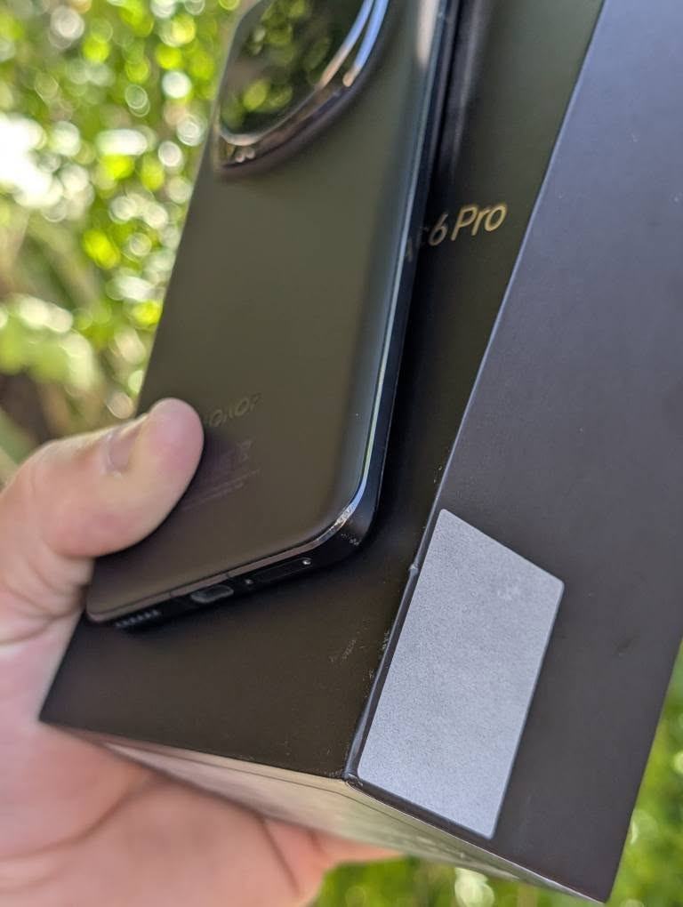 Honor magic 6 pro
ڕام 12
زاکیرە 512
پاتری 5600
کامل ئەشیا تەنها پشتی درزێکی بچووکی هەیه کەمێک وردە شوختی هەیه
نرخی 460 دۆلار كويسينجاك, أربيل


**إذا كنت صاحب هذا الإعلان وتريد حذفه لأي سبب، رجاءا أرسل رسالة إلى الدعم الفني**
