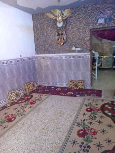 للايجار ..100م حي البساتين  شارع اسواق رسل   غرفتين صاله ومطبخ وخدمات مع طرمه وخدمات  بدل الايجار 300 للاتصال ***********
