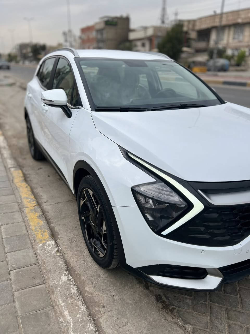 السلام عليكم
كيا سبورتج موديل 2022فول مواصافت عدا البنوراما
كرسي كهرباء 
رادار امامي
حساسات امامي خلفي￼
شحن وايرليس 
تدفئة كشنات
جنطة كهرباء 
هاند بريك كهرباء
لد. امامي خلفي 
تشغيل عن بعد
اوتو هولد 
مانع انزلاق 
مانع انحدار 
كشاف زنون
السيارة عليهة ادامة كاملة مابيهة كل نقص ماشية 40 سبيرها وعدتها ما نازلة 
سعرها 200
مكاني الشعب شارع الاسواق 
***********
