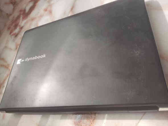 لابتوب توشيبا المعالج كوراي 5 الجيل الثالث 
الهارد 320 الرام 4 كيكا بطاريه تشغلك ساعه السعر 60 الف مع التوصيل التواصل واتساب ***********
