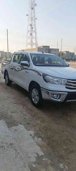 سلام عليكم 
تيوته2024كويتي باب اول تماتيك  سياره مكفوله 
رقم بغداد بسمي مداور ثاني يوم 
ماشيه48الف وقابل لزياده 
سعر300$وبيه مجال بسيط 
مكاني سماوه اي ستفسار الاتصال ع رقم ***********
