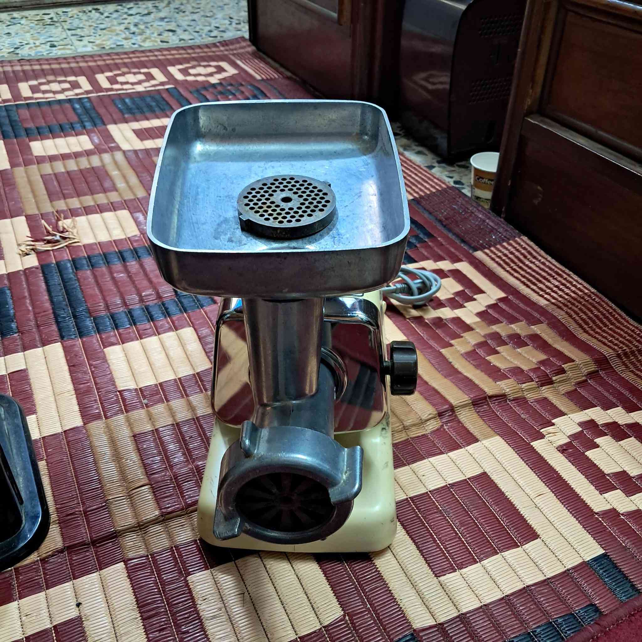 السلام عليكم للبيع الاتصال على***********بغداد
