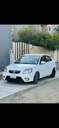 كيا ريو 2011 للبيع مكينة 1600 دوش مكفولة من الضربة كفالة عامة من الضرب...