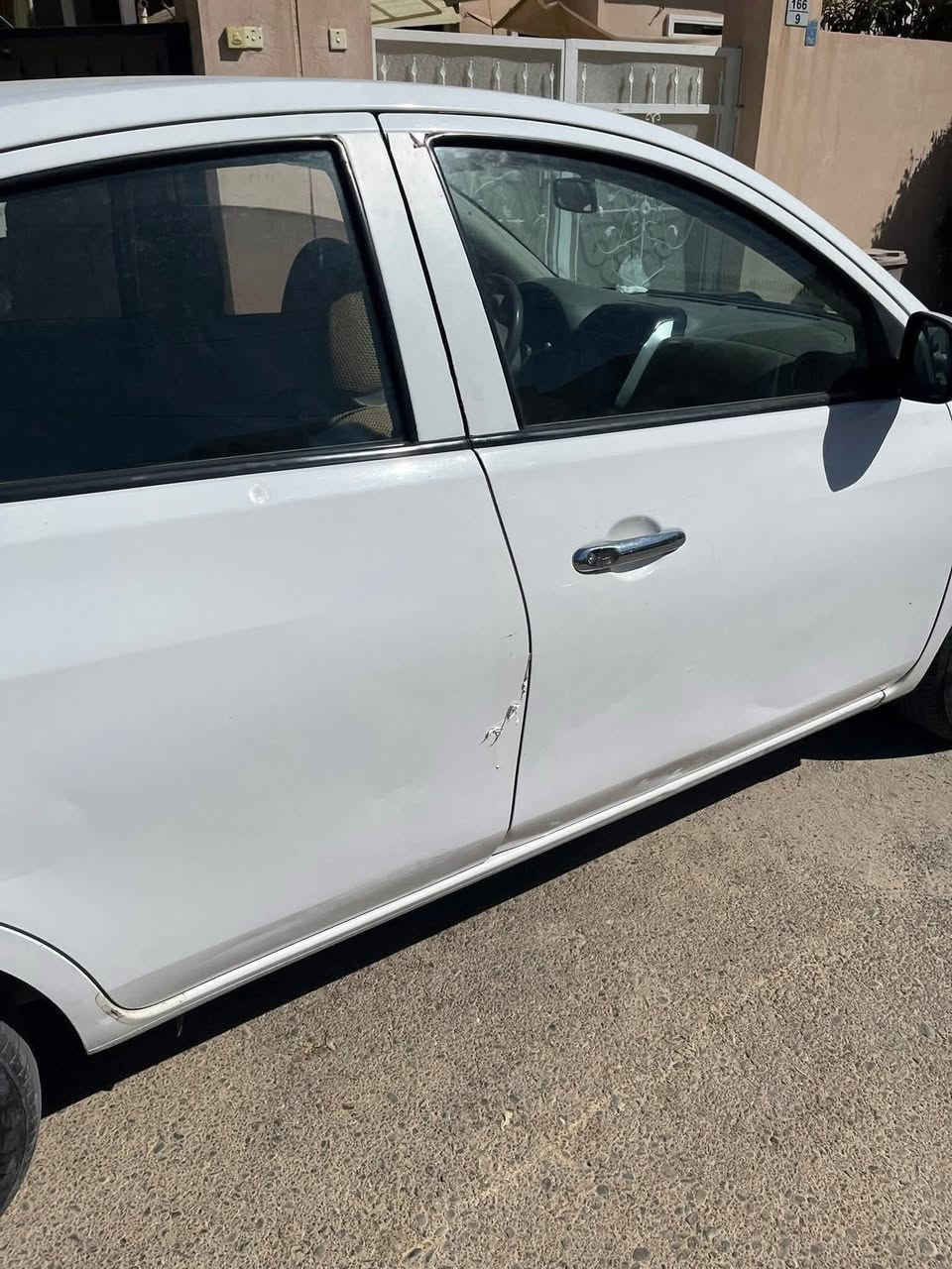 السلام عليكم

نيسان سني هندي 2018

رقم اربيل الجديد سنوية 2031  وهزة جديدة

بيها صبغ الدور مال تاير فقط ومكانتين بارد واكو طخات بسيطة على داير السيارة بدون حادث كير ومحرك وحدادية تبريد مكفول والسيارة داخلها كلش نضيف 

سنوية بأسمي تحويل مباشر  مكاني اربيل


**إذا كنت صاحب هذا الإعلان وتريد حذفه لأي سبب، رجاءا أرسل رسالة إلى الدعم الفني**