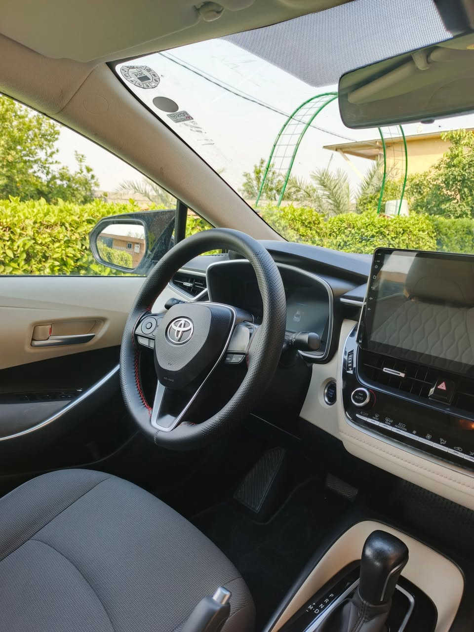 مكلف بل نشر كولاه 2022وكالة جيهان بانزين فقط رقم اربيل بسمى تحويل مباشر سياره حلوه كير ومكينه كفاله 
سياره بصمه ابواب بصمة تشغيل 
قطعتين تبريد 
شاشه كامره خلفيه
ويل كب 16
بيهاا بارد ب جامرلغ الامامي جهة سايق كد اصبع 
وجامرلغ الخلفي شي قليل عدهاا مكفوله 
ماشيه 150الاف 
اريد مراوس ب2023 او 24هايبرة 
سعر 175بيهاا مجال 
الاستفسار 
***********
***********
