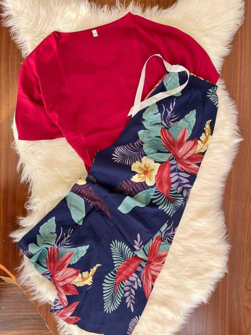 ترند الموسم كشمير درجة اولى 😍 الاصلي شرط 
شرط الفحص نوعية ممتازة ميشيل بل غسل يختلف عن الموجود بل سوك 
مشكل الوان
قياس واحد فري سايز ✨


**إذا كنت صاحب هذا الإعلان وتريد حذفه لأي سبب، رجاءا أرسل رسالة إلى الدعم الفني**