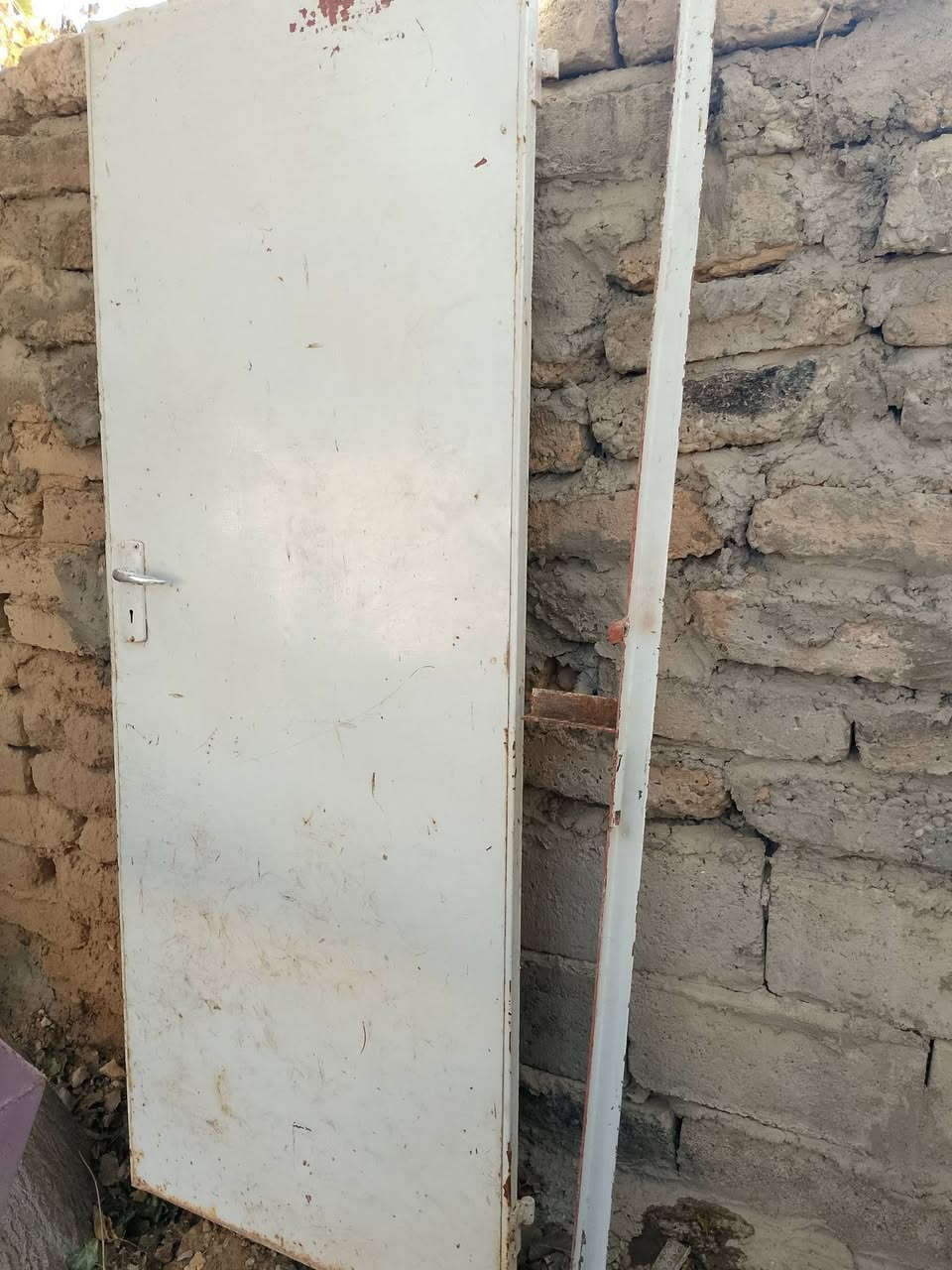 غراض للبيع شلع راس البصل ب150الف دينار فقط وقفل 🥰 على فكرة كلهن شغالات ماعندي اي عطل تلفون او عالخاص ***********
