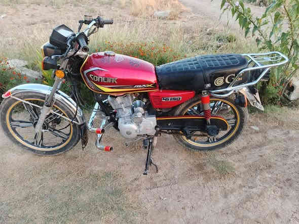 موطور للبيع موديل 2020 نضيف مثل لي بلصوره السعر 450 وبي مجال مكان الدجيل الرقم ***********
