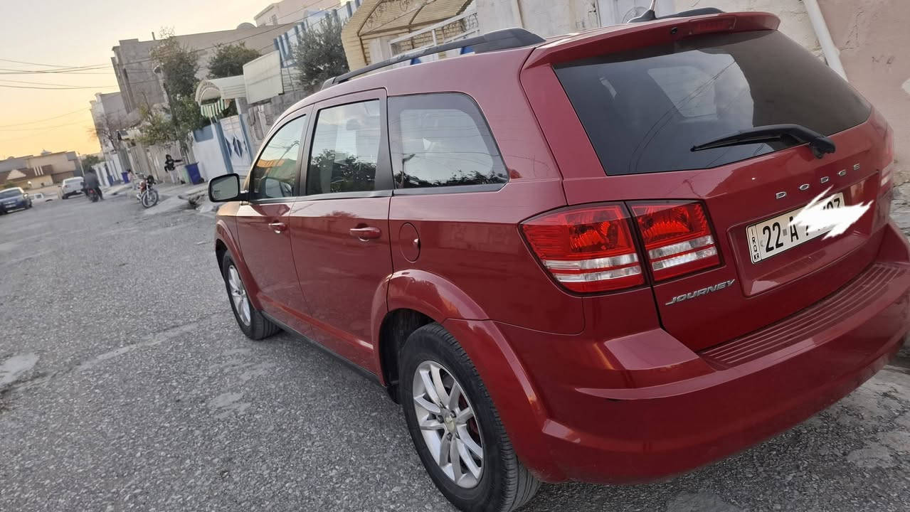 دوج جوري موديل 2018  رقم اربيل قطعتين صبغ  اربع سنلدر سيارة  باسمي سنوية ورقم جديد سبعه راكب  الشاشة  ايباد عنوان كركوك رقم موبايل ***********

