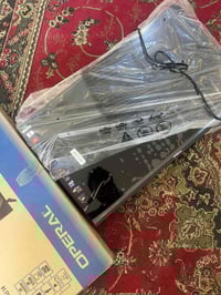 شاشه تلفزون ذكيه غير مستعمله  السعر 185 وقابل للتفاوض  07773446880