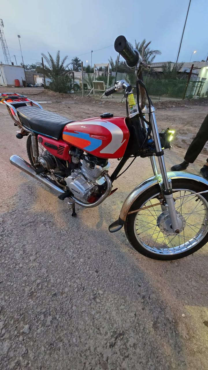 دراجه ايراني لبيع بدون كفاله عشائر ..تجي وتكلب بيدك ابيعلك شوفت العين مكاني ميسان معمل الورق ..متواجد ع ***********
