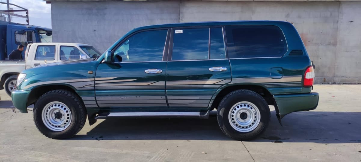 ماشاڵڵە مۆنیکا بۆفرۆشتن 2002ئاڕم پلاسیتیک سلێمانیە بەشەرتی غرامەو ئەوەلیات ئاڕمەکەی زۆر پاکە کاڵیش نەبۆتەوە گوێشی نەبڕاوە  سەیارەکە لایەکی بۆیاخە بەسەقفەکەوە شانی سایەقی پێوەیتی وەرگەڕاو نیە شانی داداوە سێ ڕوبع ناوزەرد تەبریت مەرکەزیو سەلاجەیە دەبڵ سپێرە دەبڵ تەنکیە چوارتایەو ویلی لۆکم بۆبەستوە هیچی مەسرەفتیانیە بەشەرتی گێڕومەکینەو ئەکسلو شانسی ئەوەلیاتیش بەشەرت هەموشتم نوسیوە تکایە مشتەری نیت لەمۆنیکا نازانی تەلەفون مەکە سعری 95گڵاو معامەلەیە کەمی تیایە لەتەکیە دانیشم ***********اسیا***********
