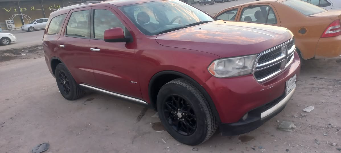 السلام عليكم من رخصة الادمن
سياره للبيع دوج دورنكو موديل 2013
السياره فول مواصفات حساس فتحه كاميرا السعر جدآ مناسب 165مع المجال القليل الاتصال على صاحب السياره
*********** او ***********
