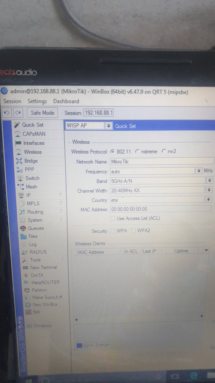 grt5 mikrotik
للبيع سعر ٦٥ الف


**إذا كنت صاحب هذا الإعلان وتريد حذفه لأي سبب، رجاءا أرسل رسالة إلى الدعم الفني**
