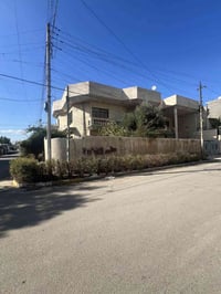 بيت ٣٠٠م • واجهة ١٥م • حي الجهاد السمجة