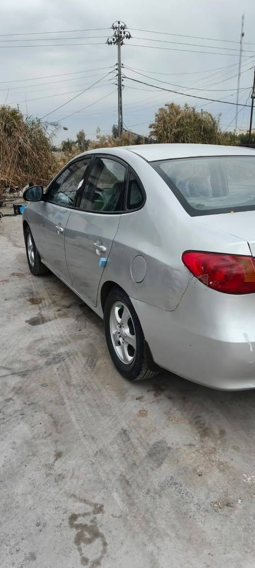 الانترا ٢٠١١ خليجي محرك ١٦٠٠ بيه قطعه وحده صبغ وبيها بارد السياره جاهزه من كل النواحي مكان بابل جبله السعر ٩٧ وبيها مجال *********** مكلف بلنشر
