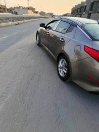 مكينة ٢٤٠٠ • ٢٠١٥ • رقم نكليزي