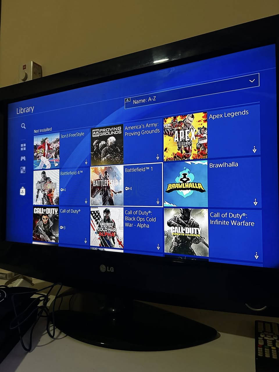 بلي ستيشن ٤ للبيع
السلام عليكم بلاي ستيشن ٤ للبيع سلم ما مفتوح ولا مصلح مساحته نص تيرا 

الملحقات : كيبل HDMI + كيبل USB + ٢ يدات شغالات وحدة اصلي وحدة تجاري + ٣ العاب قرص + ٤ العاب مشتريهن اني بالحساب ويجنك كل الالعاب الي مشتريهن من الستور بالحساب يعني المجموع ٧ العاب

السعر : ١٩٠ قفل 
متوفر توصيل


**إذا كنت صاحب هذا الإعلان وتريد حذفه لأي سبب، رجاءا أرسل رسالة إلى الدعم الفني**