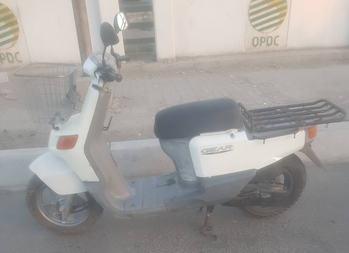 سلام عليكم دراجه بيكم فحل نضيفه محرك خير من الله ناعم شلعه ومعدل سلف وهندركيج بانزين اشاير عالي ناصي كله شغال بيه السعر ٤٠٠ مكاني مدينه الشراي يجي خاص متواجد


**إذا كنت صاحب هذا الإعلان وتريد حذفه لأي سبب، رجاءا أرسل رسالة إلى الدعم الفني**