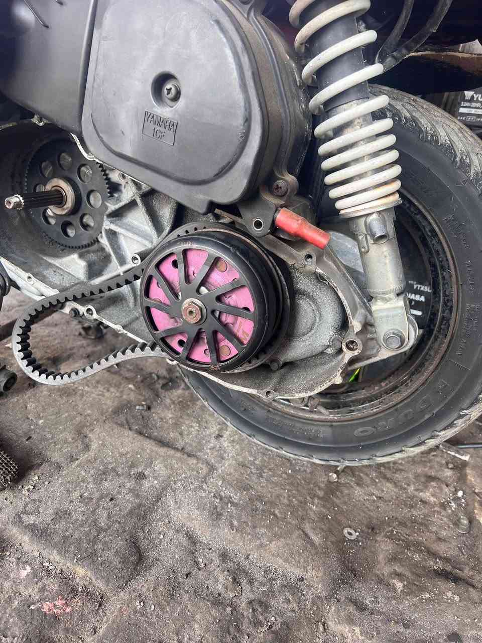 السلام عليكم بوليس مسطرة للبيع كفاله عامه من كلل شيي برغي ما ناقصها تخم كلجات خلفي وامامي رياضي WFبلاديات اجن من الحاوية وياهه قبل شهرين تقريباً
ً طلعت من الحاوية السعر 1100 مليون وميه وبيهه مجال المكان ناصرية حي الفداء التواصل خاص او ***********
