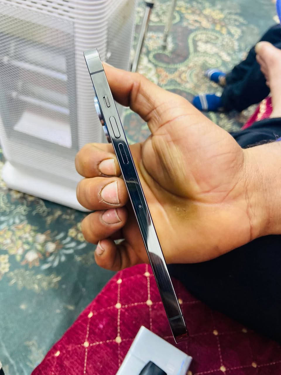 السلام عليكم 13برو ماكس نضافه فول بطاريه 94كارتونهً+شاحنه  مراوس بجهاز اس23الترا وذا 24ونطي فرق عادي مكاني ناصريه مدينة الصدر 
***********
