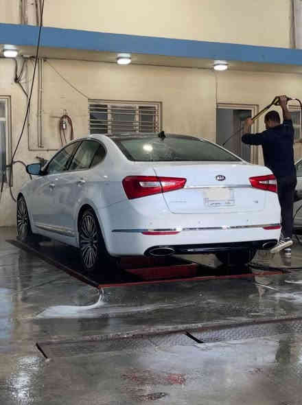 كيا كادينزا 2014 رقم بغداد فول مواصفات هند بريك بصمة اتوهولد رادارات داخل اسود تطعيم صاجي وبقية المواصفات كاملة ميحتاج اذكره 
السيارة وارد بدون حادث فقط دعامية اماميه مبدلة وبالعراق البنيد انطخ الحافة مالته صبغته  
.السياره مكفوله من الحادث كفالة گير محرك كافة الميكانيكيات حدادة صدر جديدة منظومة بنزين ادامة كاملة تخم تايرات باتري اي سي ديلكو منظومة تبريد كاملة مبدله السيارة على ايدي دهن وفلاتر كاملة اصلي كل تبديلة مال جناي السيارة . السعر 138 
تلفون ***********
