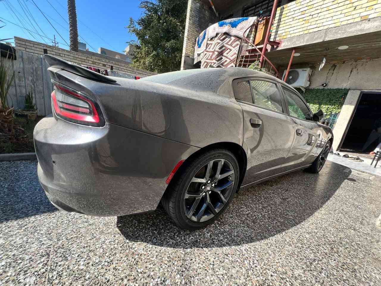 الاصدار الخير 23
سلام وعليكم دوج جارجر sxt بلاك 
كشنات حضن تبديل بابين جهت الصدر وصبغ جاملغ خلفي 
بجم اكبس تخم تاير جديد ماشيه 37  صور حادثه بلمنشور 
مكاني بغداد زعفرانيه السعر 230 وبيه مجال رقم بغداد بسمي
***********
