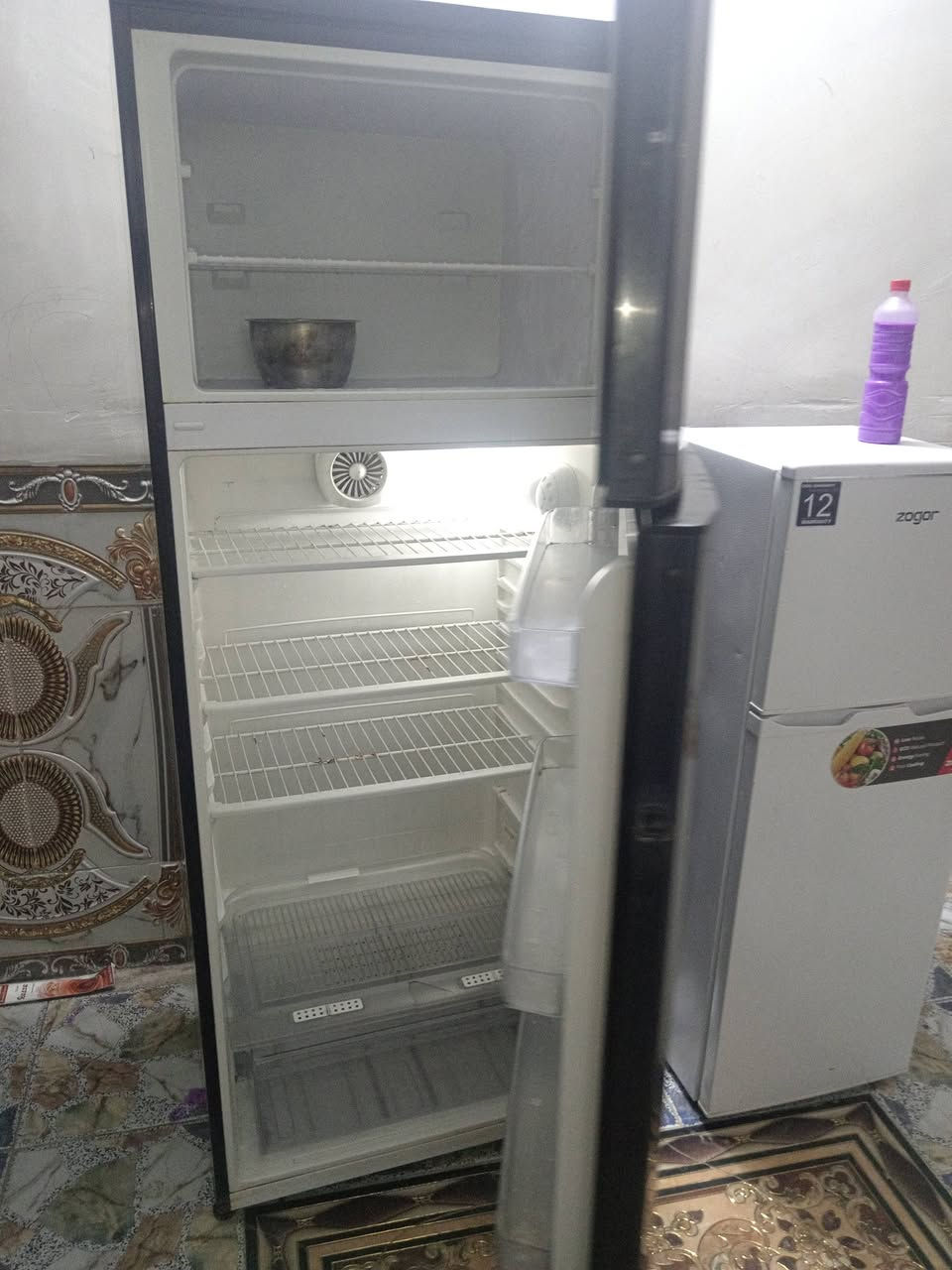 ثلاجات نضيفه نضافه ٩٠بل١٠٠ على الفحص والضمان المكان النهروان الشراي خاص او تصال ***********
