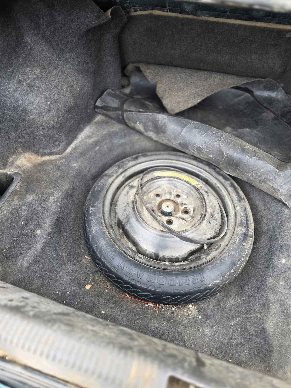 مازده فاصوليه 626 موديل 98 رقم نينوى دوالي سنويه الى 30 كير عادي كير ومحرك شرط محرك 4 سنندر طخم تايرات جديد صدر جديد كهربايات كل شقاله كابون بانزين بلا صبق بيع او مراوس انطي فرق ماكو اشكال يرهم مقدمه يرهم الاتصال على الرقم  ***********  العنوان القياره معرض الشهيد ابو زوبع قرب جسر القياره
السعر  35 وبيها مجال
