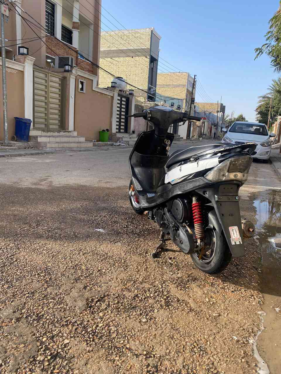 سلام عليكم للبيع دراجه بلاديه ماعوزها اي شي تخم تاير+ويل دراجه خير من الله كفرات  مكينه 49 مكاني نجف سعرها خاص او تخابرني ***********
