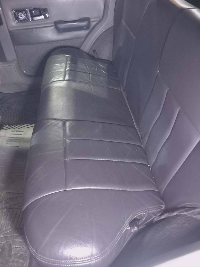 جيب شيروكي رقم سليماني شرط تحويل سنويه صاقطه  موديل 1990محرك 6 گيرمحرك بشرط 
مكان سياره كركوك 
رقم صاحبه 
*********** كركوك, العراق
