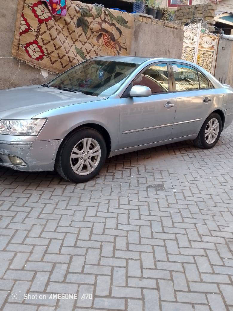 السلام عليكم
سوناتا 2009 خليجي باسمي رقم بغداد انكليزي 

مكينة 2400 اربع حساسات كير حدادية امامي وخلفي لوك

فتحة تحكمات جهتين مكاني بغداد 

السعر 105

***********
