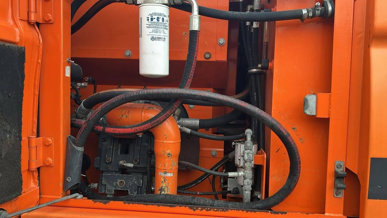 السلام عليكم 🌹🌹
ادوات كلك  بدون تحويل 

موديل 2011

دوسان تاير

 حجم 170

مكفولة كفالة عامة ع وضع الشركة

ما مشتغلة بالعراق 

مشتغلة 9700 ساعة خارج العراق 

للبيع فقط السعر (160) ورقة

توصل جميع المحافظات بعد الاتفاق

للاستفسار الاتصال او واتساب ***********
